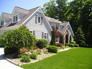 Landscapers and Lawncare Services in Fredericksburg, OH